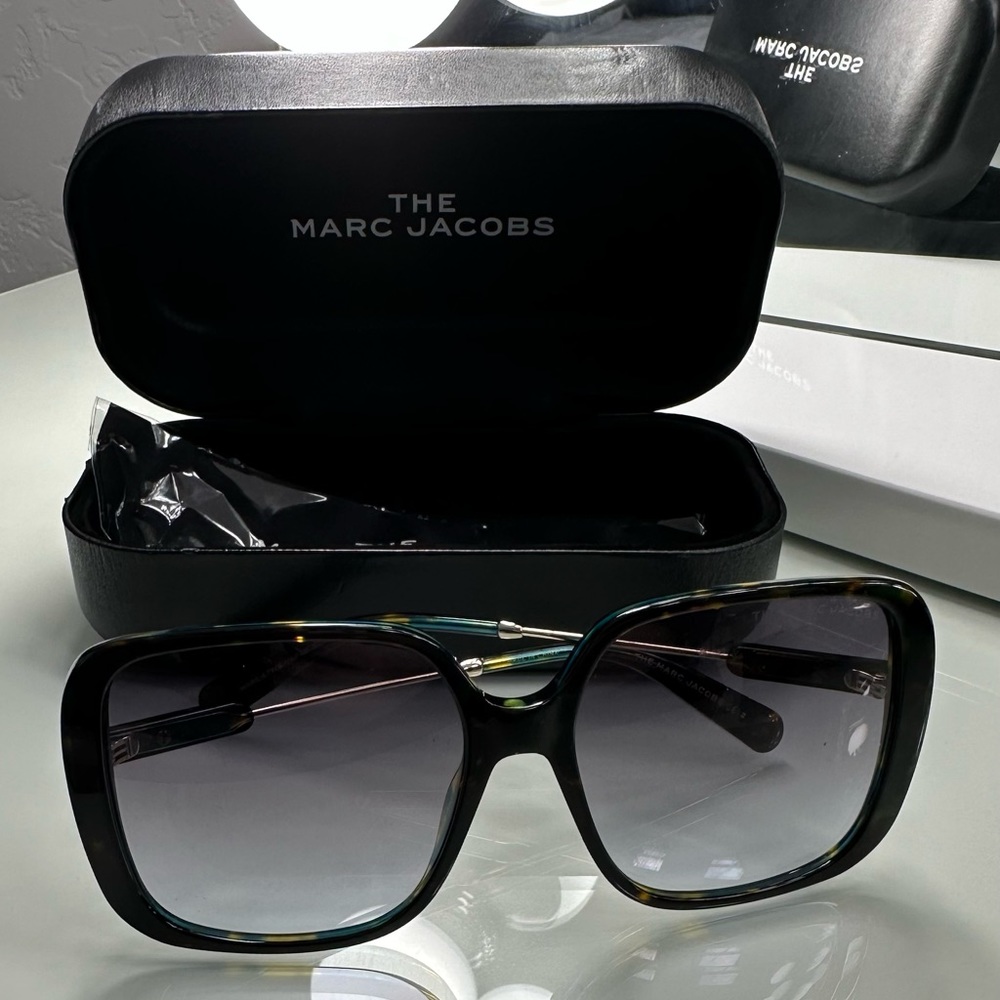NEW Womens Marc Jacobs Square Oversized Sunglases 57mm